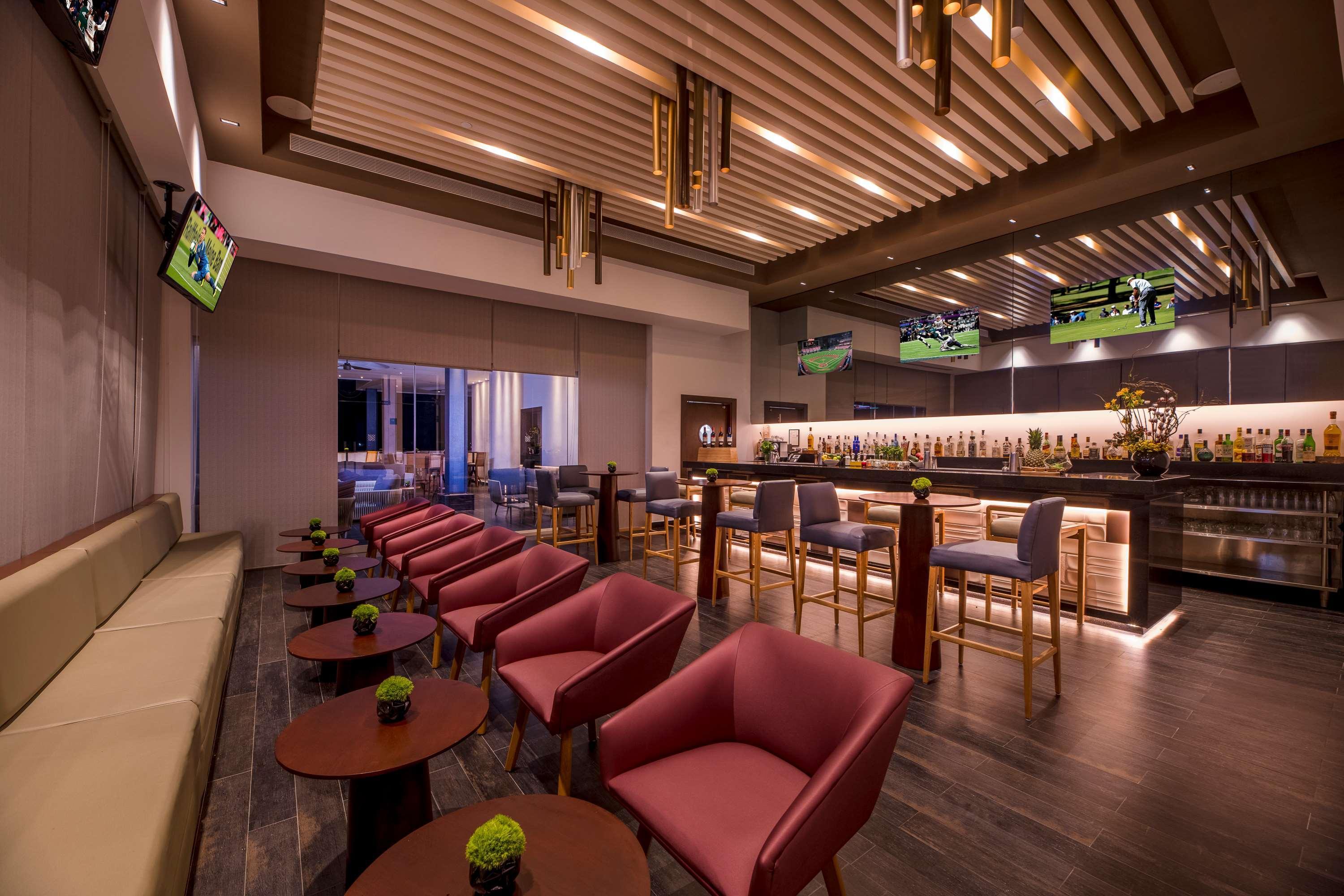 Haven Riviera Cancun (Adults Only) Alfredo V. Bonfil Buitenkant foto The lounge at the airport
