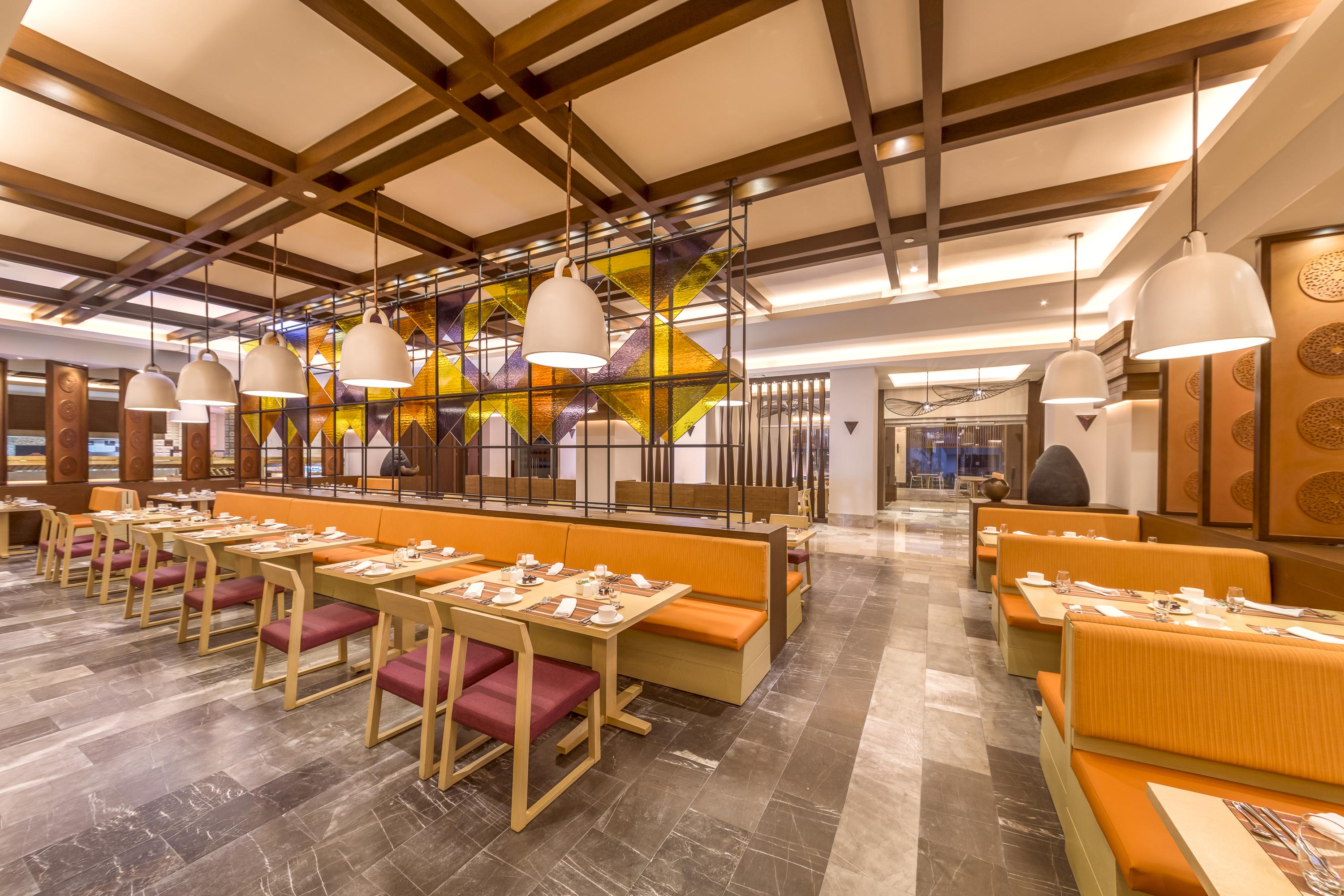 Haven Riviera Cancun (Adults Only) Alfredo V. Bonfil Buitenkant foto The interior of a typical buffet restaurant